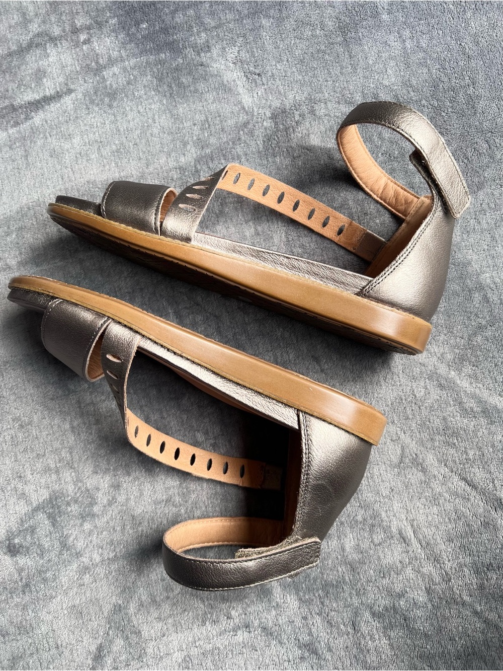 Brioso Vista Asymmetrical Strappy Flat Leather Sandals Sz 9.5 M Comfortable - Picture 12 of 15